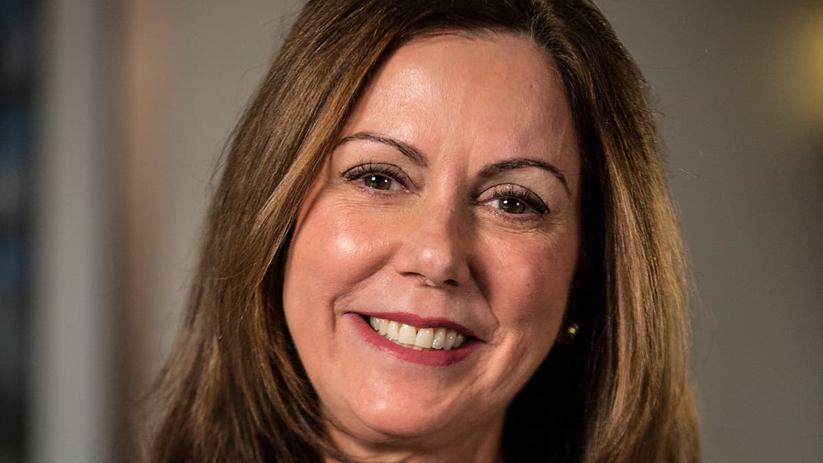 Physician job search tips from recruiter Christine Barbeau, FASPR