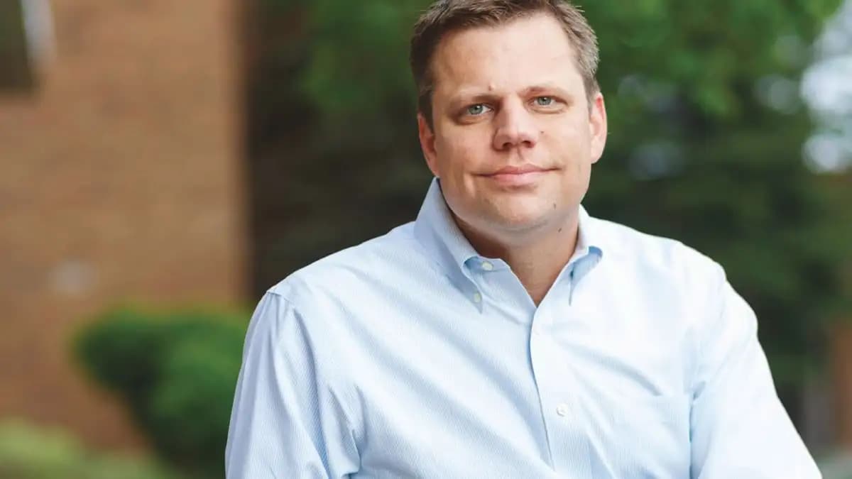 Follow these physician job interview do's and dont's