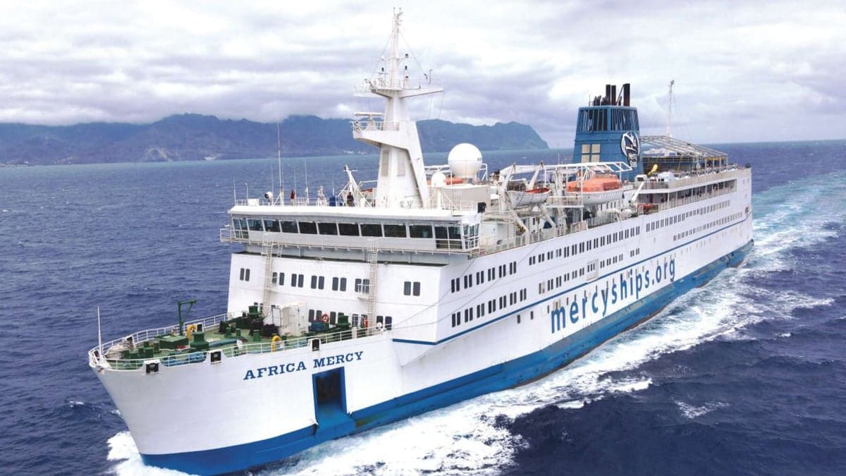 Learn about medical mission opportunities with Mercy Ships, Doctors Without Borders and more organizations.