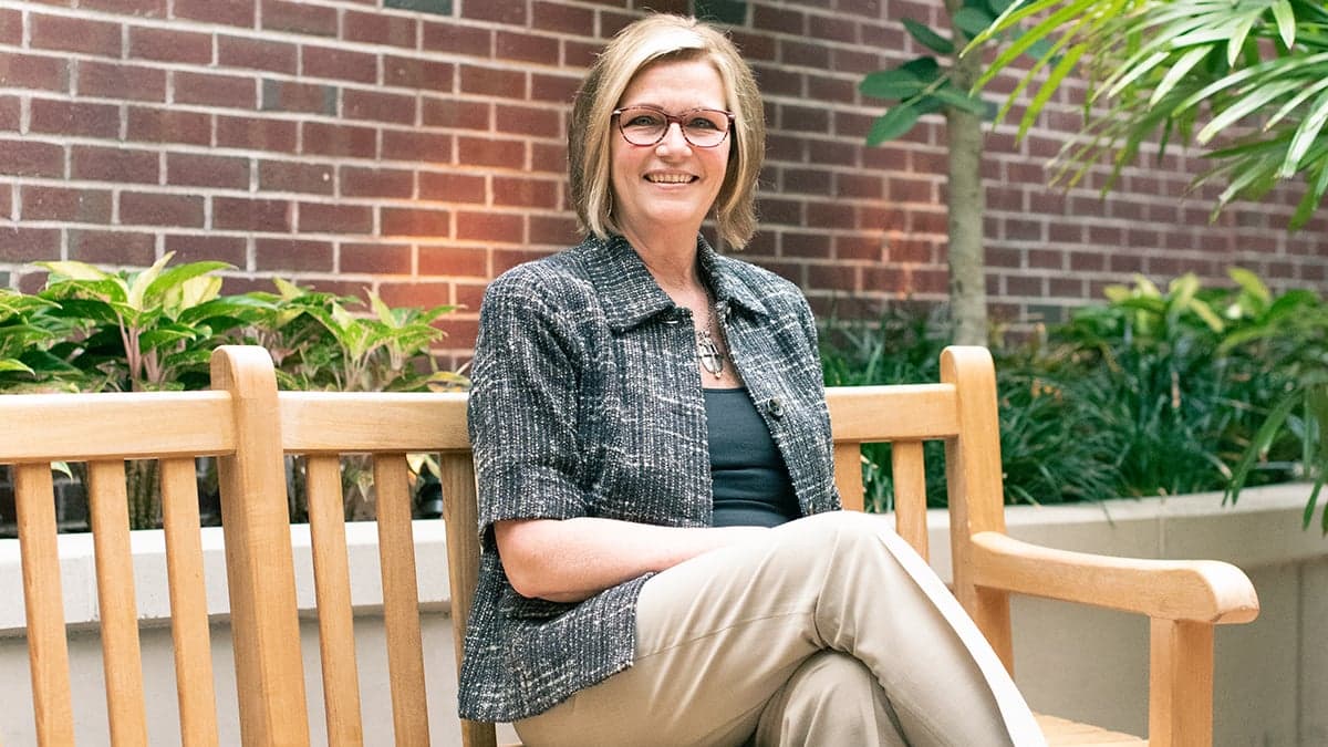 Trish Fite sharing negotiating mistakes for physicians to avoid